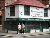 Old Curiosity antique shop